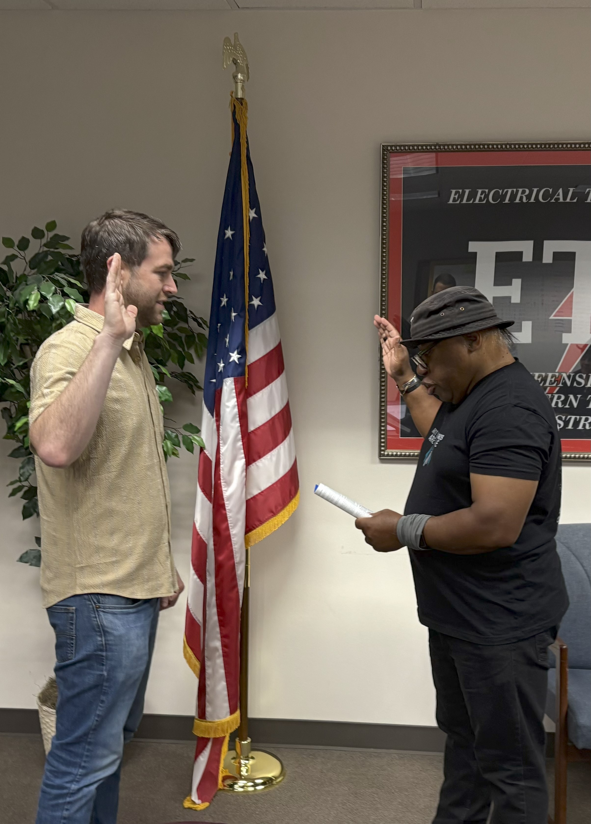 President Russell K. Shores swears in new Vice President Jonathan Rouse